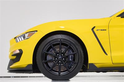 2016 Ford Mustang Shelby GT350   - Photo 6 - Houston, TX 77092