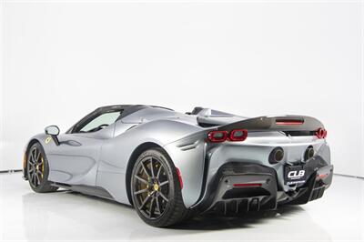 2023 Ferrari SF90 Spider   - Photo 8 - Houston, TX 77092