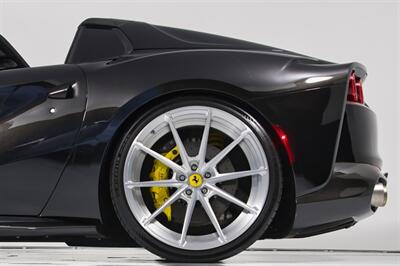 2022 Ferrari 812 GTS   - Photo 8 - Houston, TX 77092