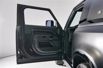 2024 Land Rover Defender 90 V8 Carpathian Edition   - Photo 18 - Houston, TX 77092