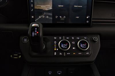 2024 Land Rover Defender 90 V8 Carpathian Edition   - Photo 29 - Houston, TX 77092