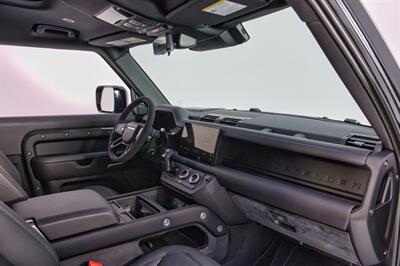 2024 Land Rover Defender 90 V8 Carpathian Edition   - Photo 35 - Houston, TX 77092