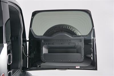 2024 Land Rover Defender 90 V8 Carpathian Edition   - Photo 46 - Houston, TX 77092