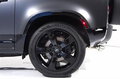 2024 Land Rover Defender 90 V8 Carpathian Edition   - Photo 9 - Houston, TX 77092