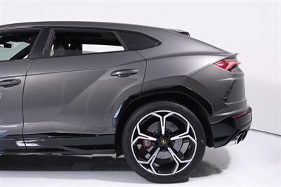 2021 Lamborghini Urus   - Photo 7 - Houston, TX 77092