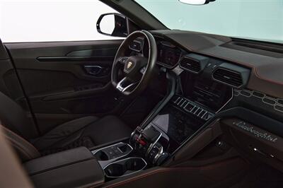 2021 Lamborghini Urus   - Photo 35 - Houston, TX 77092
