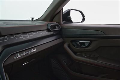2021 Lamborghini Urus   - Photo 29 - Houston, TX 77092