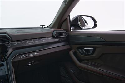 2021 Lamborghini Urus   - Photo 30 - Houston, TX 77092