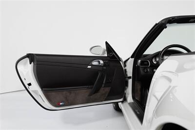 2008 Porsche 911 Turbo   - Photo 16 - Houston, TX 77092