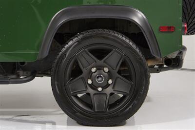 1997 Land Rover Defender 90   - Photo 9 - Houston, TX 77092