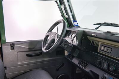 1997 Land Rover Defender 90   - Photo 33 - Houston, TX 77092
