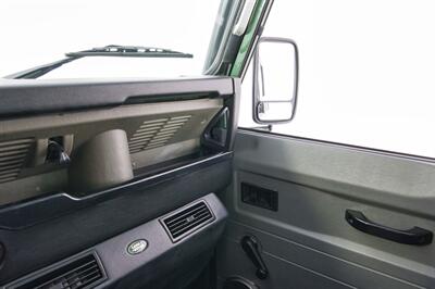 1997 Land Rover Defender 90   - Photo 28 - Houston, TX 77092