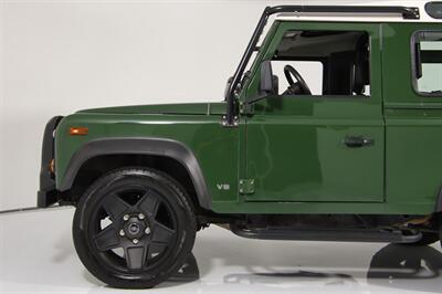 1997 Land Rover Defender 90   - Photo 6 - Houston, TX 77092