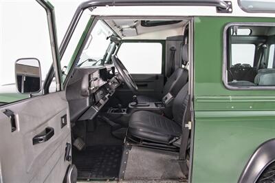 1997 Land Rover Defender 90   - Photo 19 - Houston, TX 77092