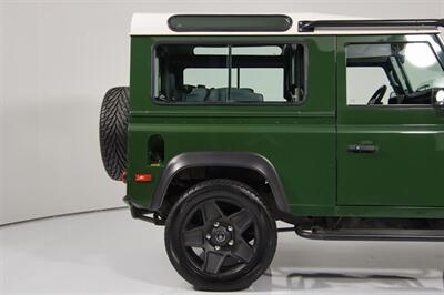 1997 Land Rover Defender 90   - Photo 14 - Houston, TX 77092