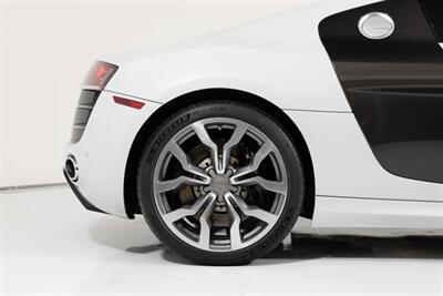 2012 Audi R8 5.2 quattro   - Photo 12 - Houston, TX 77092