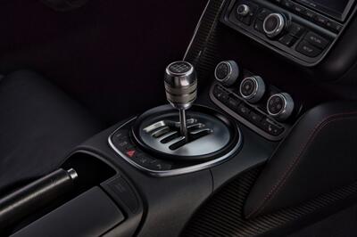 2012 Audi R8 5.2 quattro   - Photo 32 - Houston, TX 77092