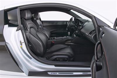 2012 Audi R8 5.2 quattro   - Photo 28 - Houston, TX 77092