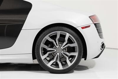 2012 Audi R8 5.2 quattro   - Photo 7 - Houston, TX 77092