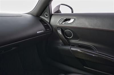 2012 Audi R8 5.2 quattro   - Photo 25 - Houston, TX 77092