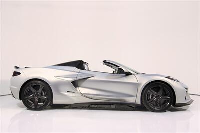 2024 Chevrolet Corvette E-Ray   - Photo 14 - Houston, TX 77092