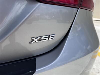 2019 Toyota Camry XSE   - Photo 18 - Miami, FL 33147