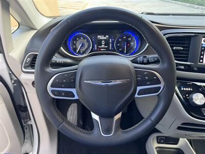 2022 Chrysler Voyager LX   - Photo 9 - Miami, FL 33147