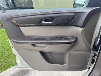 2014 GMC Acadia Denali   - Photo 13 - Miami, FL 33147