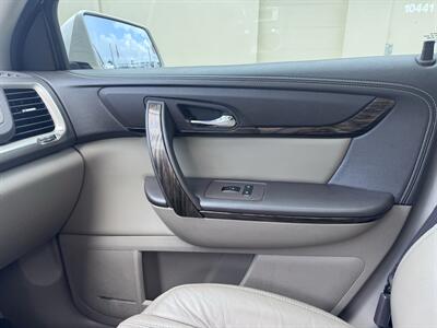 2014 GMC Acadia Denali   - Photo 12 - Miami, FL 33147