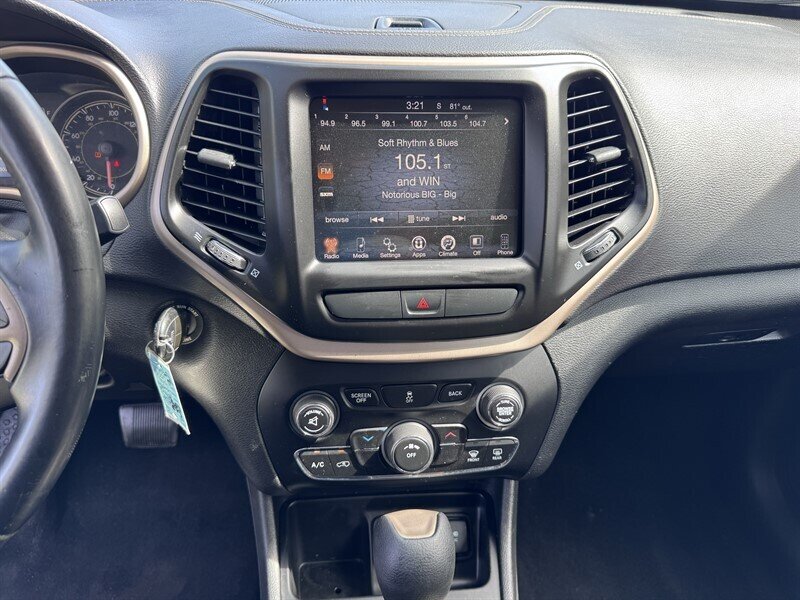 2017 Jeep Cherokee Latitude - Photo 10 - Miami, FL 33147