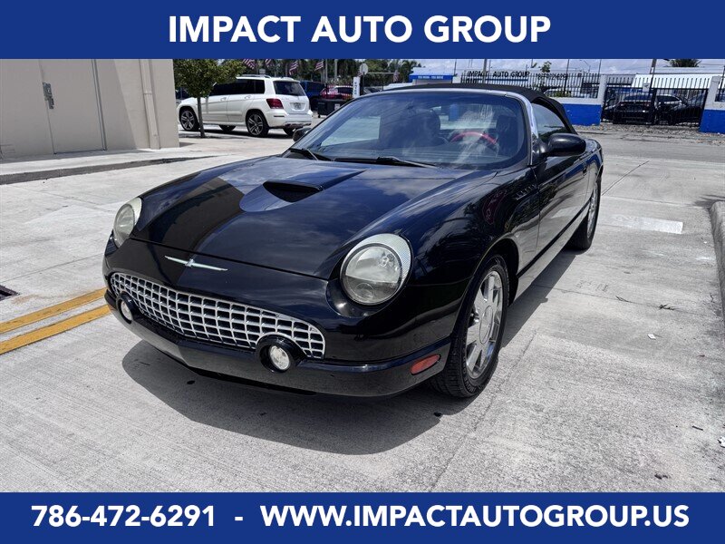2002 Ford Thunderbird Deluxe's photo