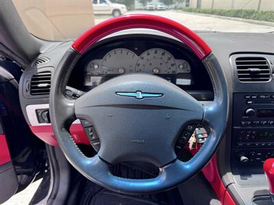 2002 Ford Thunderbird Deluxe   - Photo 8 - Miami, FL 33147