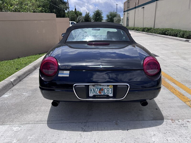 2002 Ford Thunderbird Deluxe - Photo 5 - Miami, FL 33147