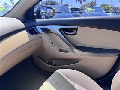 2013 Hyundai ELANTRA GLS   - Photo 12 - Miami, FL 33147