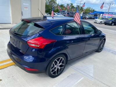 2017 Ford Focus SEL   - Photo 15 - Miami, FL 33147