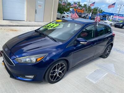 2017 Ford Focus SEL   - Photo 1 - Miami, FL 33147