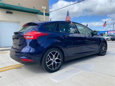 2017 Ford Focus SEL   - Photo 18 - Miami, FL 33147