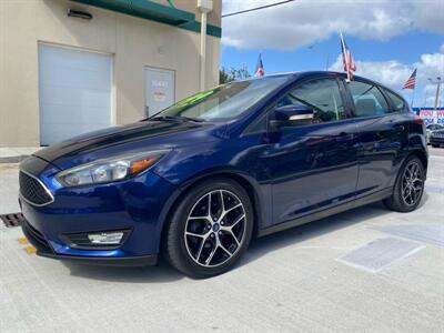 2017 Ford Focus SEL   - Photo 4 - Miami, FL 33147