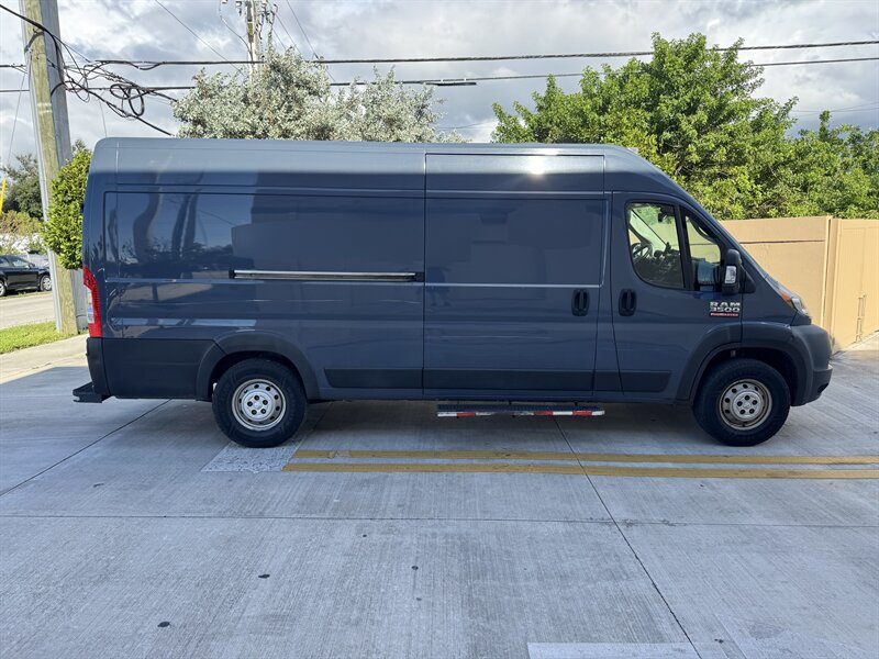2021 RAM ProMaster 3500 159 WB - Photo 4 - Miami, FL 33147