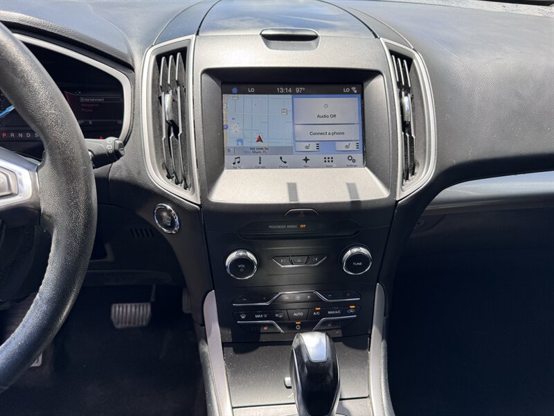2016 Ford Edge SEL - Photo 10 - Miami, FL 33147