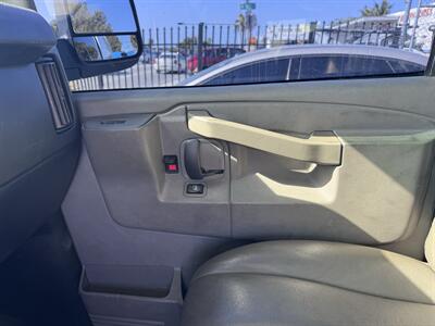 2019 Chevrolet Express 3500   - Photo 10 - Miami, FL 33147