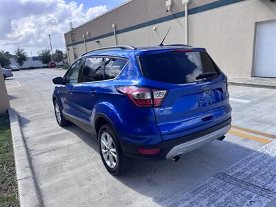 2018 Ford Escape SE   - Photo 5 - Miami, FL 33147