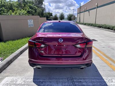 2019 Nissan Altima 2.5 SR   - Photo 7 - Miami, FL 33147