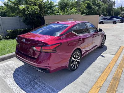 2019 Nissan Altima 2.5 SR   - Photo 8 - Miami, FL 33147