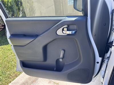 2016 Nissan Frontier S   - Photo 13 - Miami, FL 33147
