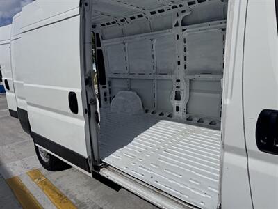 2017 RAM ProMaster 2500 159 WB - Photo 16 - Miami, FL 33147