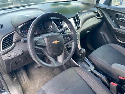 2018 Chevrolet Trax LS   - Photo 23 - Miami, FL 33147