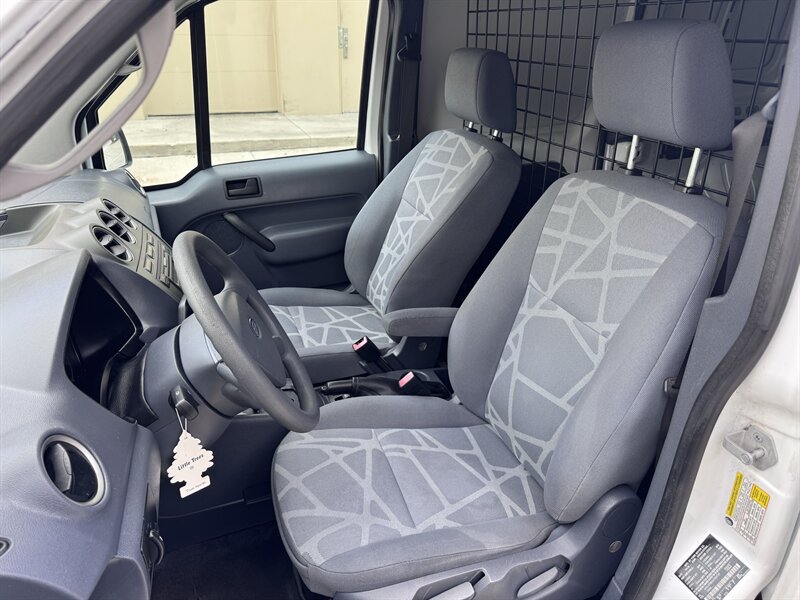 2010 Ford Transit Connect XLT - Photo 11 - Miami, FL 33147