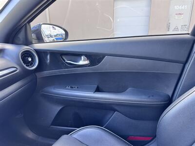 2021 Kia Forte GT-Line   - Photo 15 - Miami, FL 33147