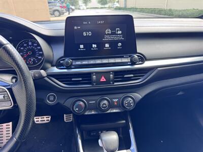 2021 Kia Forte GT-Line   - Photo 11 - Miami, FL 33147